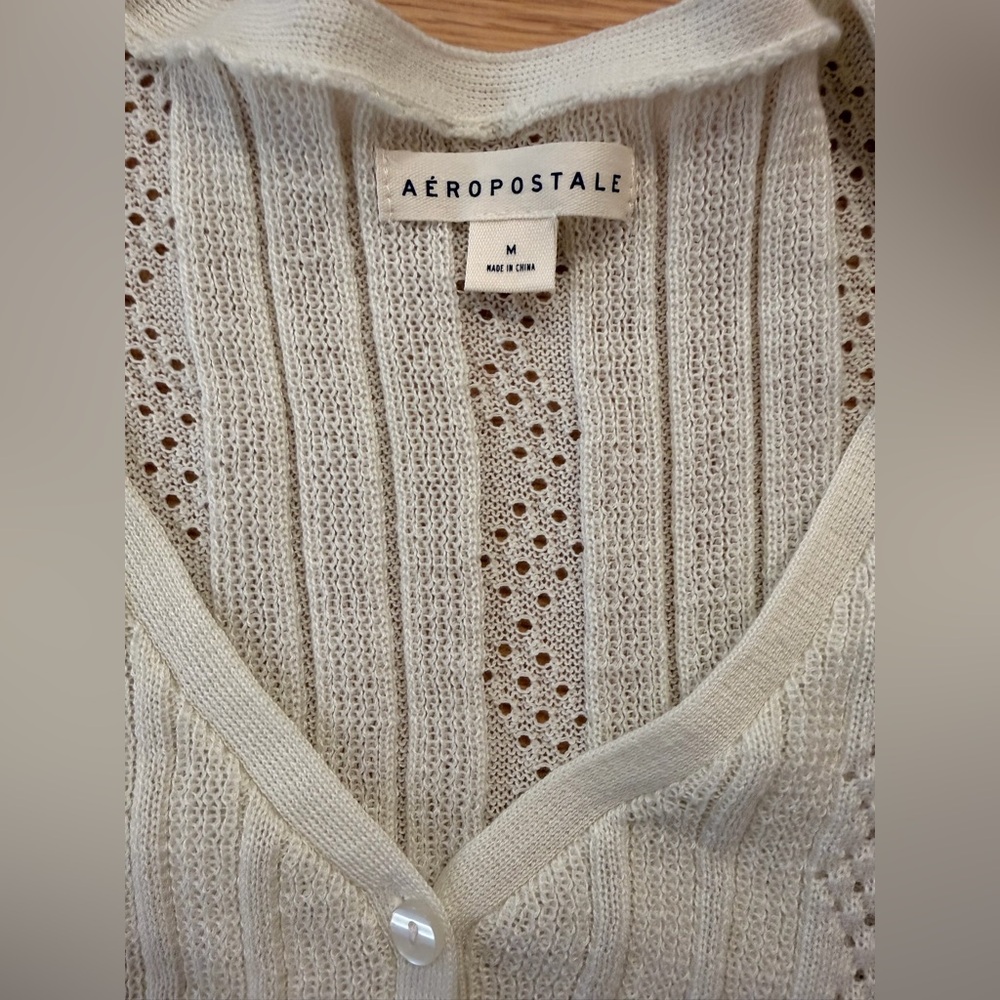 Aeropostale Cream Knit Crop V-Neck Sweater Medium - Picture 4 of 7